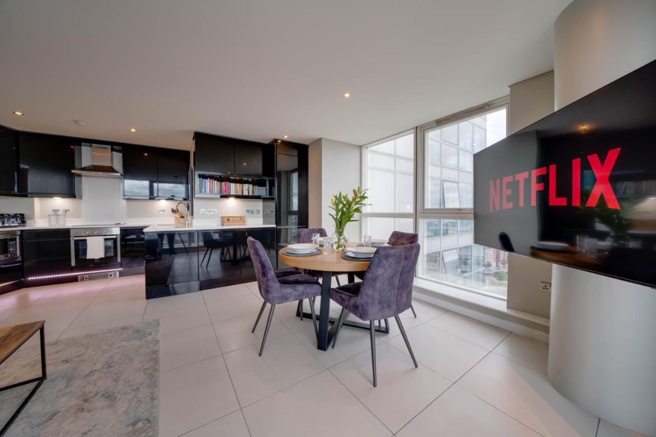 בלפסט Tallest Building In The City Centre Sleeps 5 Incredible City Mountain And Lagan Views מראה חיצוני תמונה