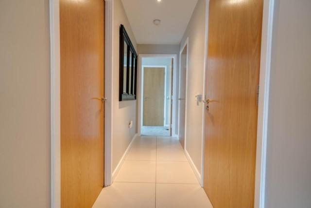 בלפסט Tallest Building In The City Centre Sleeps 5 Incredible City Mountain And Lagan Views מראה חיצוני תמונה
